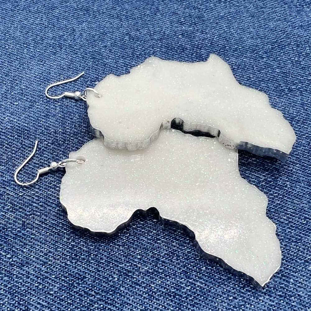 Africa Pierced Earrings Sparkly White with Gilded Silver Edges